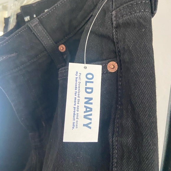 NWT Old Navy black mid rise boyfriend jeans - Picture 3 of 4